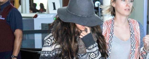 Selena LAX