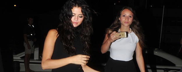 EXC - Selena Gomez celebrates her birthday with Cara Delevingne at Villa Romana.