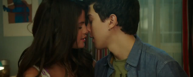 selena-gomez-nat-wolff-twitter