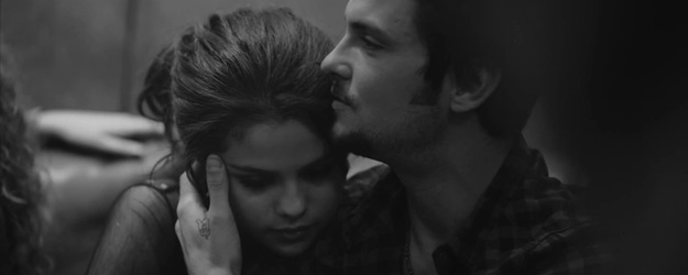 Selena_Gomez_-_The_Heart_Wants_What_It_Wants_28Official_Video29_4085