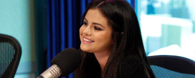 selena-gomez-tells-all-about-working-zedd-radio-disney-hero